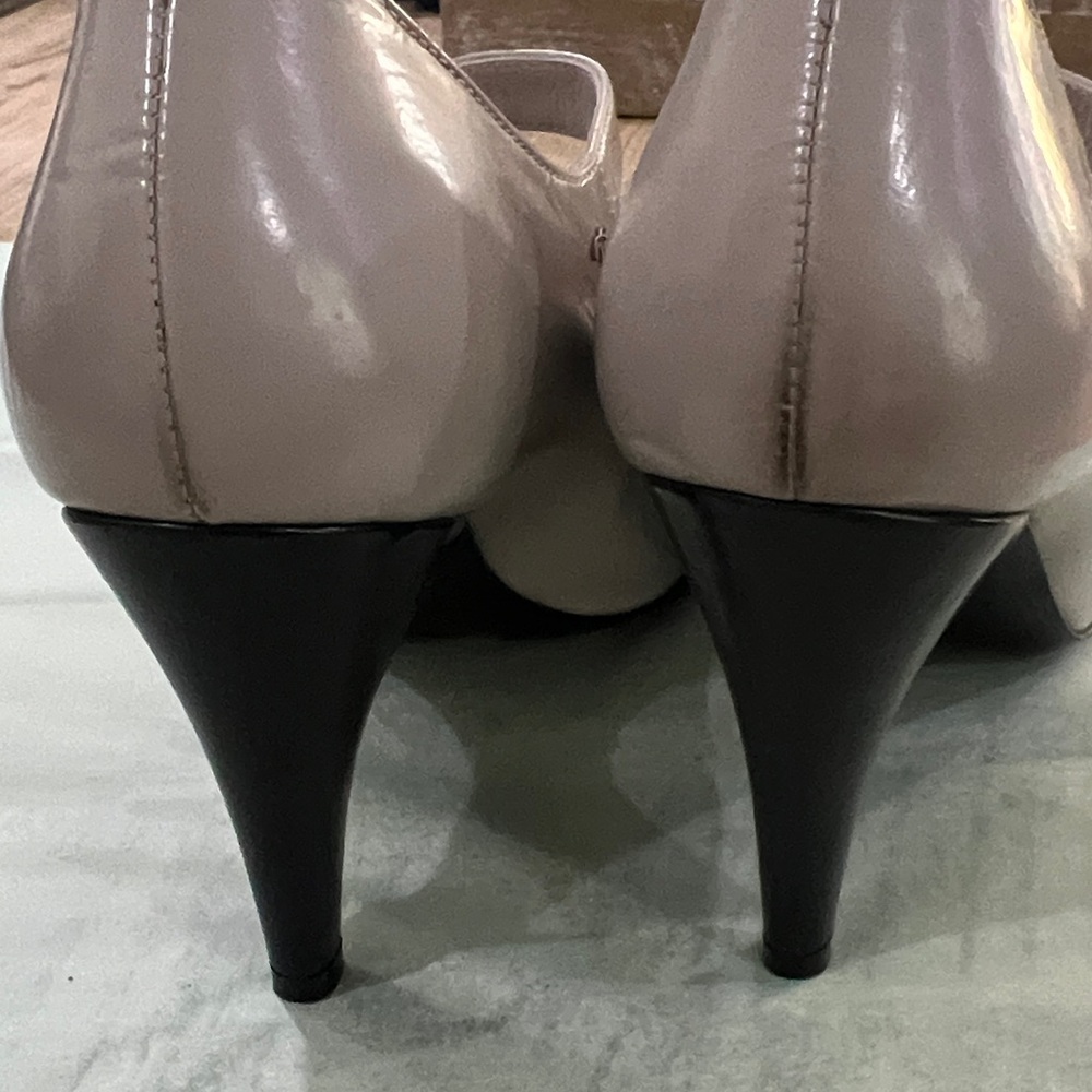 CHANEL Beige and Black Cap-Toe Mary Jane Heels - Picture 5 of 9